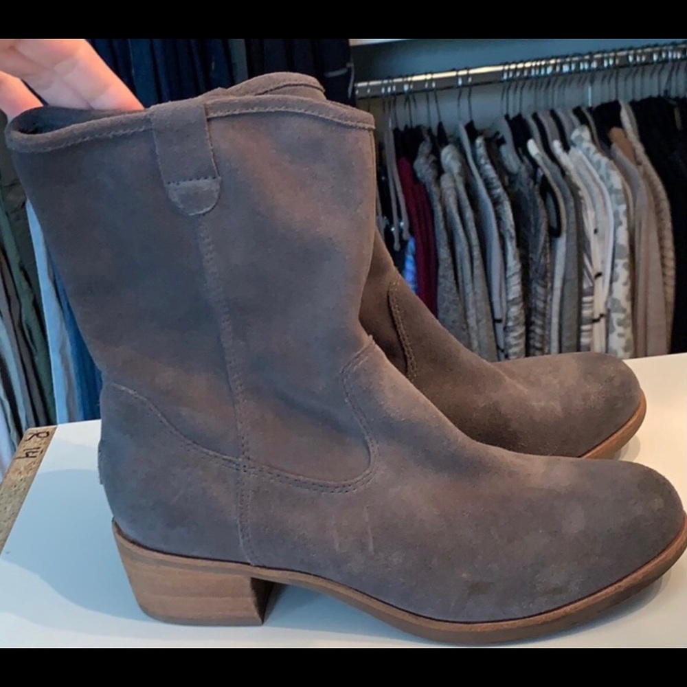 UGG gray boots